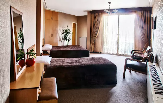 هتل اسپادانا